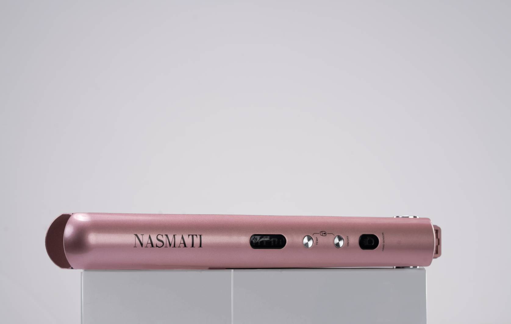 Straight Hair on the Go – No Cords, No Limits